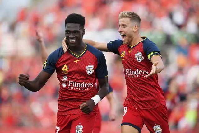 布云朝克特连胜四场 重新跻身世界前100